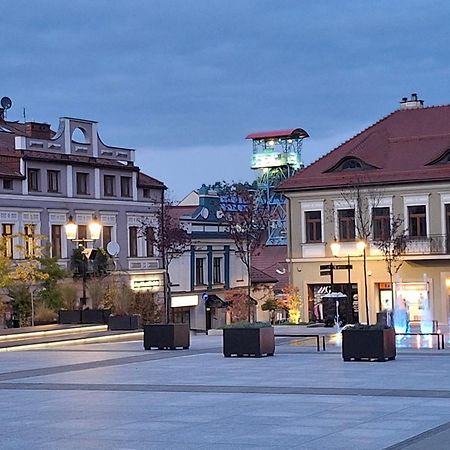 Klimatyczny Apartament Przy Bochenskim Rynku. Бохня Экстерьер фото