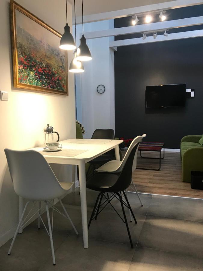 Klimatyczny Apartament Przy Bochenskim Rynku. Бохня Экстерьер фото